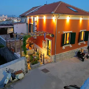Urbi Et Orbi Apartment